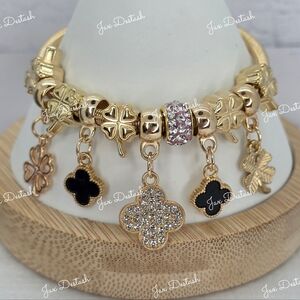 Gold Clover Charm Bracelet BR234